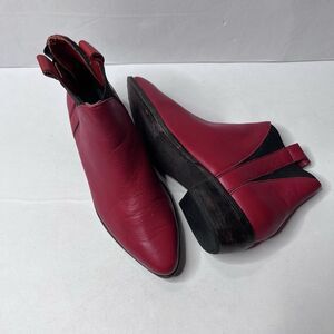 Pencey Red Leather Chelsea Boots Booties Shoes Women’s Size 6.5